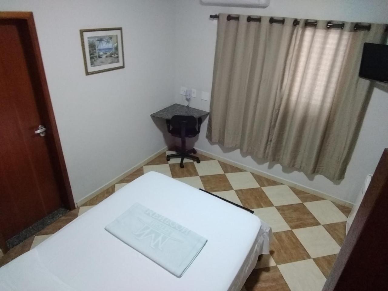 Hotel Menegon Sumaré Buitenkant foto